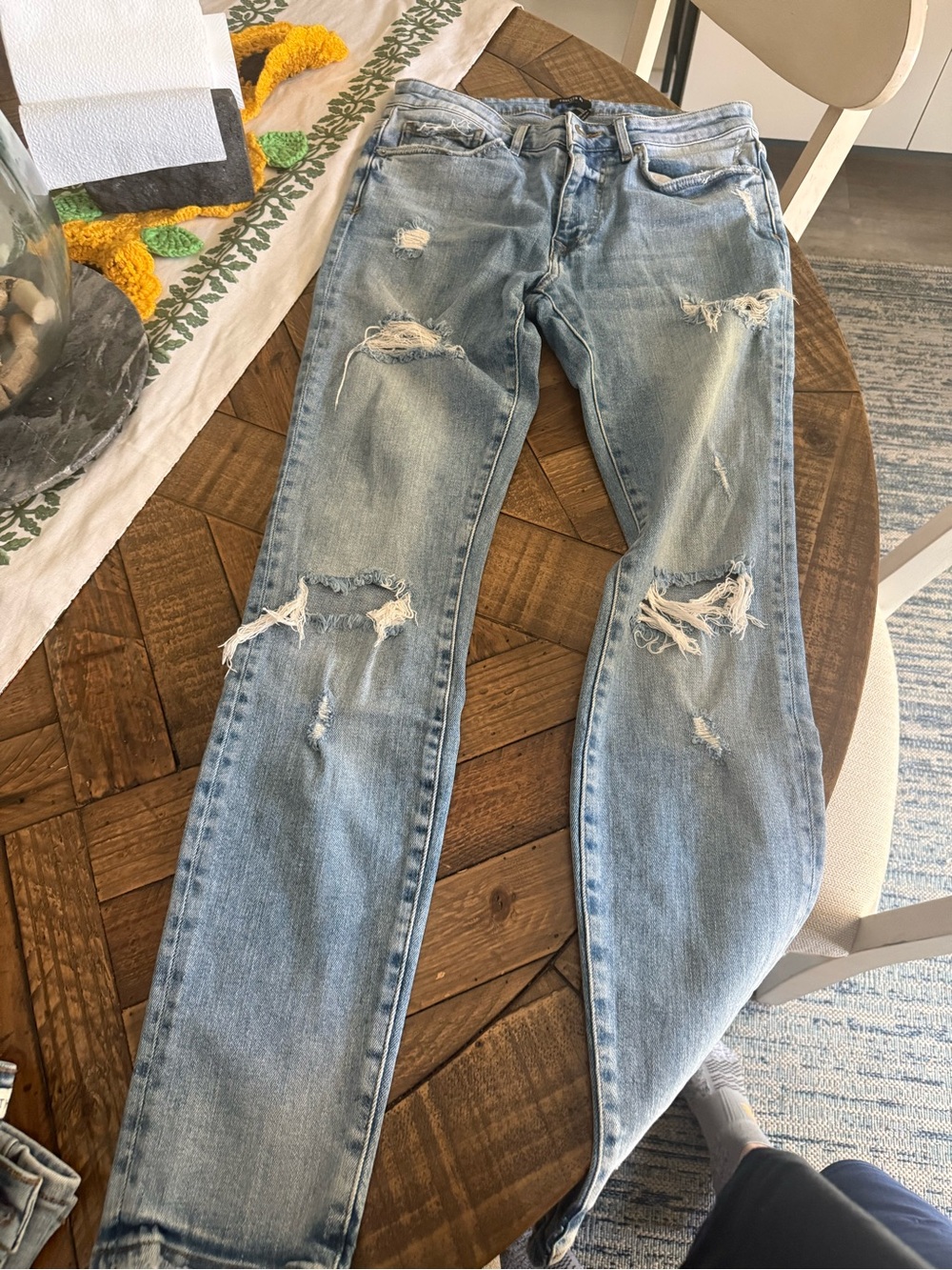 Forever 21 Light Wash Ripped Skinny Jeans